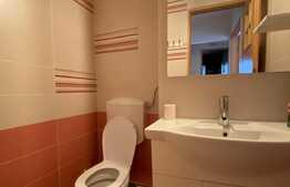 Apartament cu 3 camere, decomandat, 70 mp, zona Nicolae Titulescu