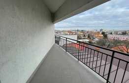 Spatiu de inchiriat, 90 mp, garaj, 2 balcoane, zona NTT Data