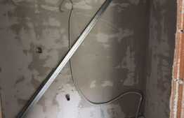 PONT !Apartament 3 camere semifinisat, parcare, 82 mp ,terasa 32 mp ,zona Stejarului !