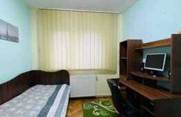 Apartament de 4 camere, decomandat, 77 mp, balcon, zona Astra