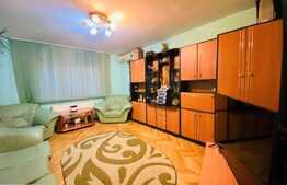 Apartament de 4 camere, decomandat, 77 mp, balcon, zona Astra