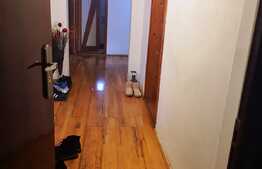 Apartament de 4 camere, decomandat, 77 mp, balcon, zona Astra