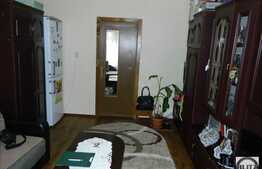 Vanzare garsoniera 21,5 mp, decomandata, boxa subsol, zona strazii Cojocnei