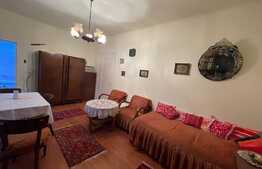 Apartament de 2 camere, decomandat, 50 mp, curte privata, zona Lukoil