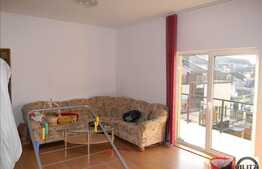 Apartament 4 camere, 120 mp, zona Campului. Garaj inclus!