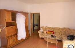 Apartament 4 camere, 120 mp, zona Campului. Garaj inclus!