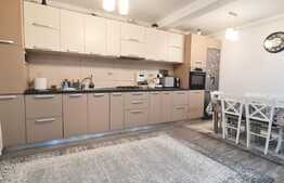 Casa insiruita, la cheie, 4 camere, 2 parcari, strada privata 