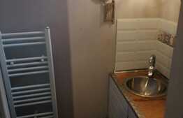 Apartament 3 camere, 2 niveluri, 53 mp, curte interioara, zona strazii Horea