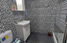 Apartament 2 camere, parcare, zona Terra!