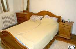 Apartament 2 camere decomandate, 75 mp zona Hotelul Premier. Loc de parcare!