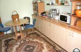 Apartament 2 camere decomandate, 75 mp zona Hotelul Premier. Loc de parcare!