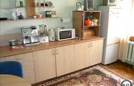 Apartament 2 camere decomandate, 75 mp zona Hotelul Premier. Loc de parcare!