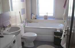 Vanzare apartament 2 camere, 54 mp, decomandat, zona strazii Jupiter