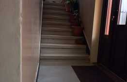 Apartament in vila, 100 mp, posibilitate mansardare, 200 mp curte, Dambul Rotund