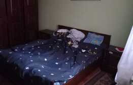 Apartament in vila, 100 mp, posibilitate mansardare, 200 mp curte, Dambul Rotund