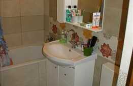 Vanzare 4 camere decomandate, 80 mp, loc parcare, boxa la subsol, zona Kaufland!