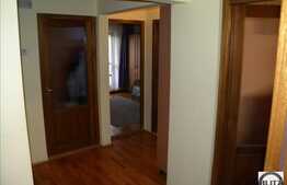 Vanzare 4 camere decomandate, 80 mp, loc parcare, boxa la subsol, zona Kaufland!