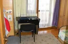 Vanzare 4 camere decomandate, 80 mp, loc parcare, boxa la subsol, zona Kaufland!