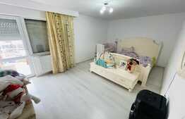 Apartament cu 3 camere in vila, orientare Sudica, parcare si curte