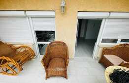 Apartament cu 3 camere in vila, orientare Sudica, parcare si curte