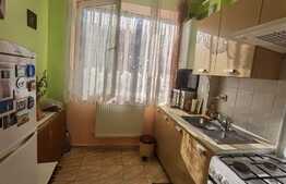 Apartament 2 camere, etaj intermediar, orientare vestica, zona Oasului