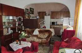 Vanzare 3 camere, 90 mp, pe 2 nivele, balcon, loc parcare, ideal investitie!