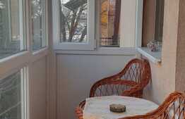 Garsoniera de 45 mp, balcon, curte, Piata 1 Mai