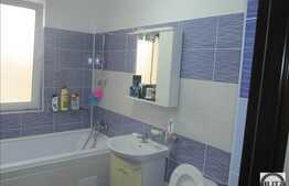 Vanzare 2 camere, 50 mp, 2 balcoane, etaj intermediar! Zona Porii! Cu parcare!