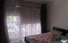 Vanzare 2 camere, 50 mp, 2 balcoane, etaj intermediar! Zona Porii! Cu parcare!