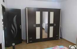 Vanzare 2 camere, 50 mp, 2 balcoane, etaj intermediar! Zona Porii! Cu parcare!