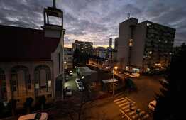 Apartament 3 camere, 65 mp, A.C., balcon, pet friendly, zona strazii Grigore Alexandrescu