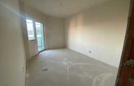 Apartament 2 camere, etaj intermediar, parcare, zona Sub Cetate!