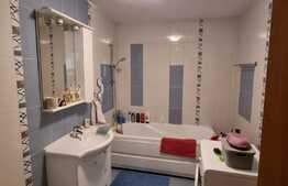 Apartament 2 camere, 67 mp, zona Florilor!