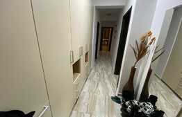 Apartament de 3 camere, 82mp, decomandat, Zona Tractorul 