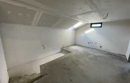 Casa individuala cu priveliste deosebita, teren generos , garaj ! Savadisla