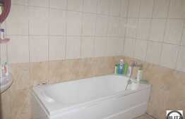 Apartament in zona Florilor cu 3 camere, 72 mp! Loc Parcare cu C.F.