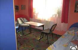 Apartament in zona Florilor cu 3 camere, 72 mp! Loc Parcare cu C.F.