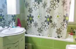 Apartament 3 camere, parcare, balcon, etaj intermediar, zona restaurantului Regal!