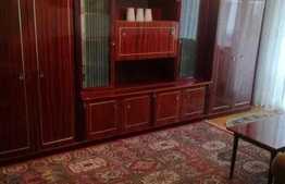 Apartament decomandat, 3 camere, balcon, garaj, zona strazii Titulescu 