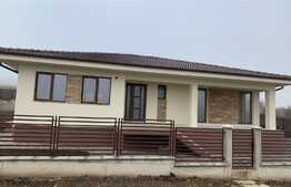 Casa individuala,120 mp utili, teren 600 mp, Corusu