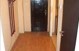 Vanzare 2 camere decomandate, 48 mp, boxa la subsol, zona strazii Primaverii