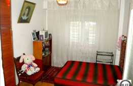 Vanzare apartament 4 camere decomandate, zona Calea Manastur. Boxa si parcare!