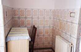 Cameră de cămin, 20 mp, etaj 1, zona Tractorul - 13 Decembrie