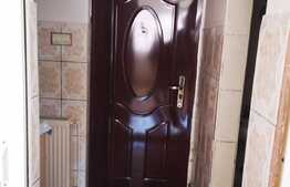 Cameră de cămin, 20 mp, etaj 1, zona Tractorul - 13 Decembrie