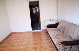 Cameră de cămin, 20 mp, etaj 1, zona Tractorul - 13 Decembrie