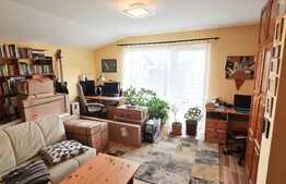 Duplex cu 3 camere, 235 mp de teren, acces restrictionat, zona Gilau