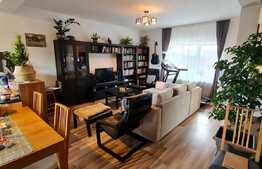 Duplex cu 3 camere, 235 mp de teren, acces restrictionat, zona Gilau