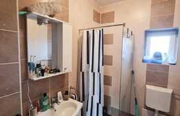 Duplex cu 3 camere, 235 mp de teren, acces restrictionat, zona Gilau