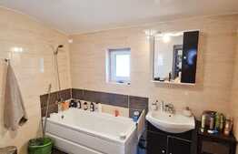 Duplex cu 3 camere, 235 mp de teren, acces restrictionat, zona Gilau