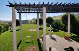 Casa individuala la cheie, 408 mp, semineu, jacuzzi, gradina, zona Tureni